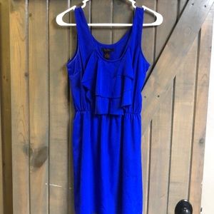 Cute blue dress!